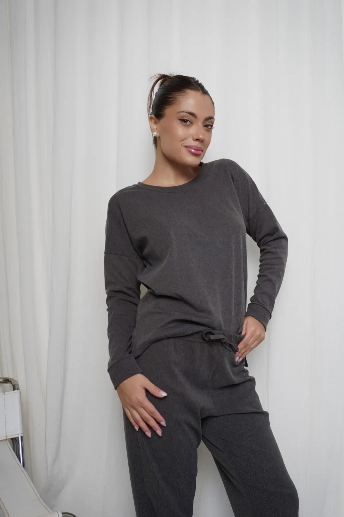 Pijama Velvet Liso Gris Oscuro